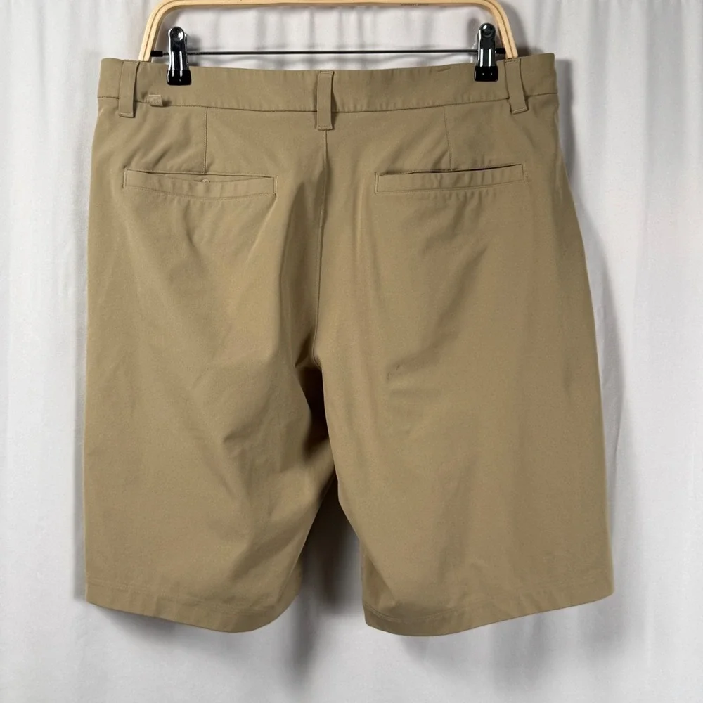 Lululemon Mens 34 Commission Shorts 11